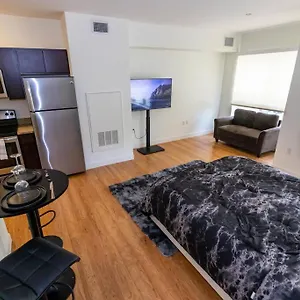 Entire Luxury Studio Apartment Downtown Newark Apartment